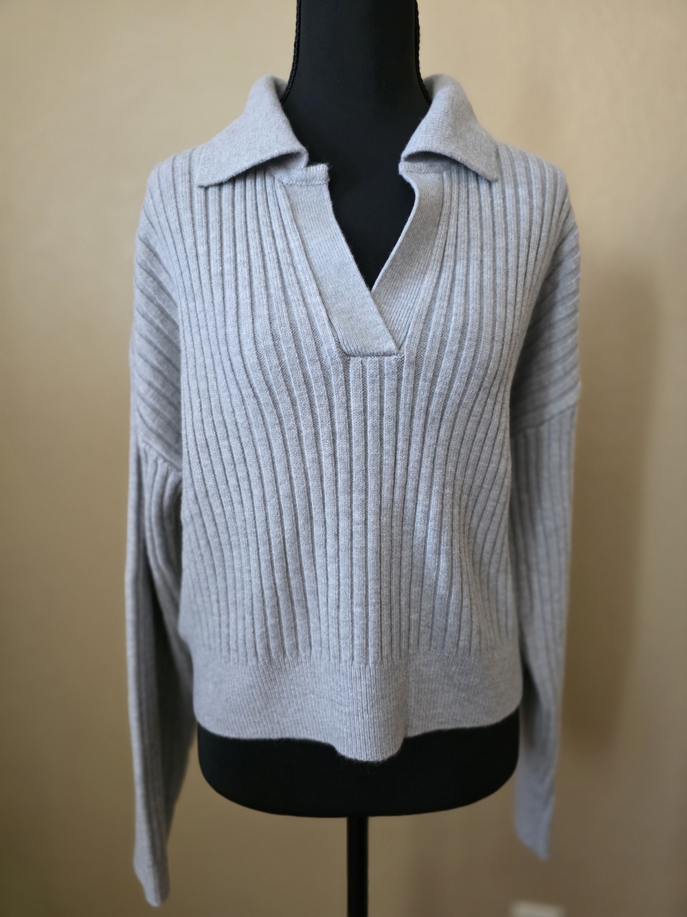 The Drop Ribbed Knit V-Neck Collar Sweater - Light‎ Gray Casual Stylish  Medium